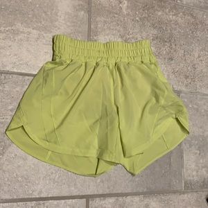 lululemon Tracker Short *4 Way Stretch 4”